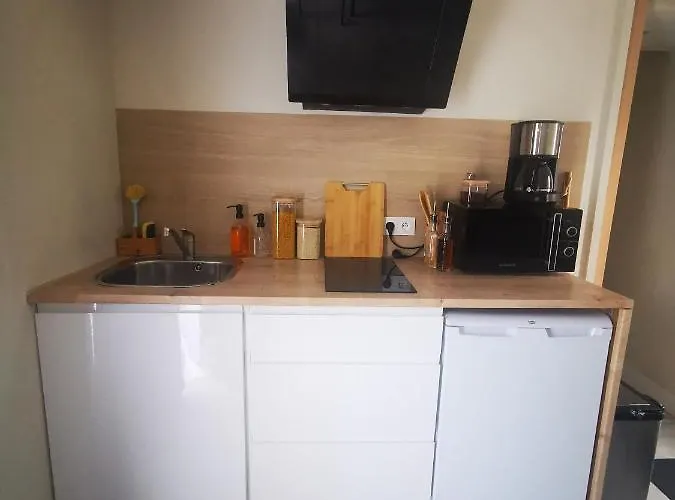 Apartamento Cosy Avec Parking Et Entrée Autonome *